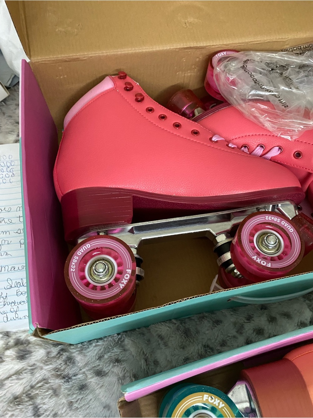 New Foxy roller skates